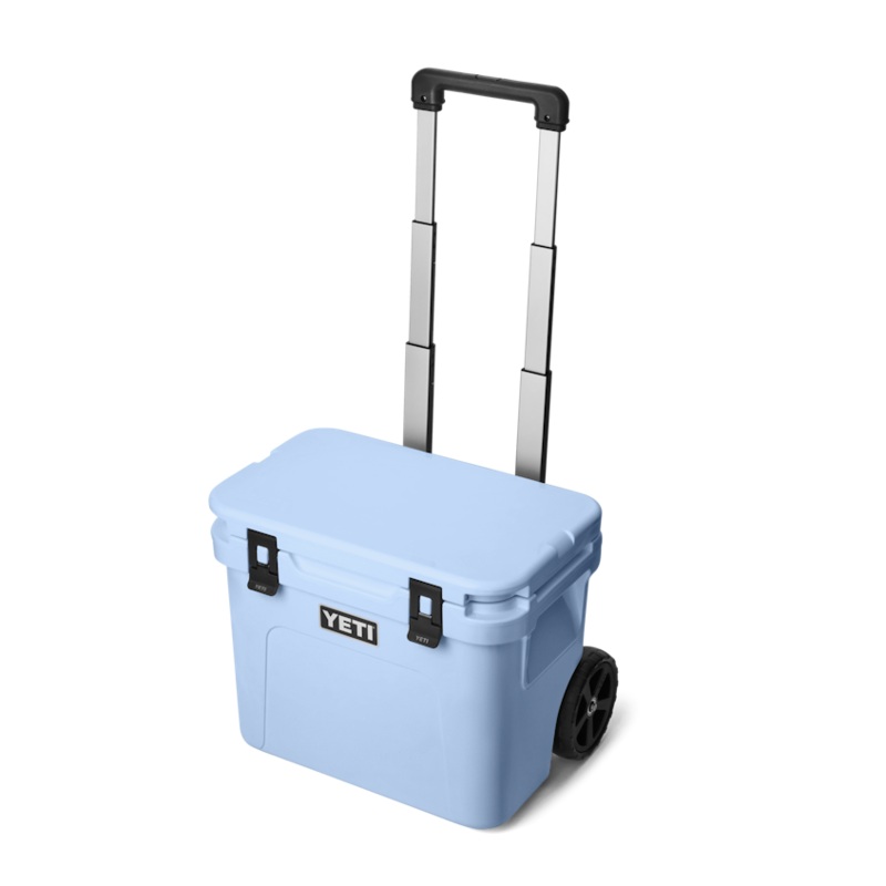 Roadie 32 Wheeled Cooler - Big Sky Blue