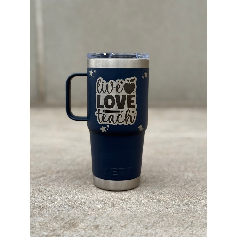 20 oz. / 591ml Navy Travel Mug with Engraved Design