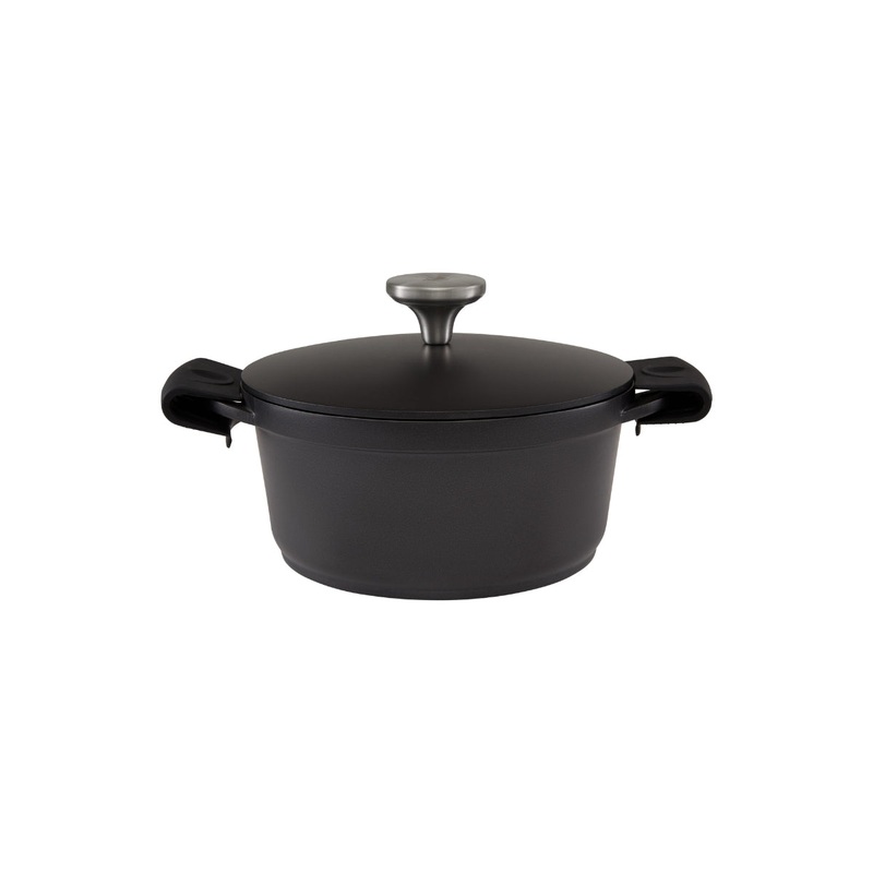 Cast Lite Non-Stick Casserole 20cm / 2.4L Black Gift Boxed