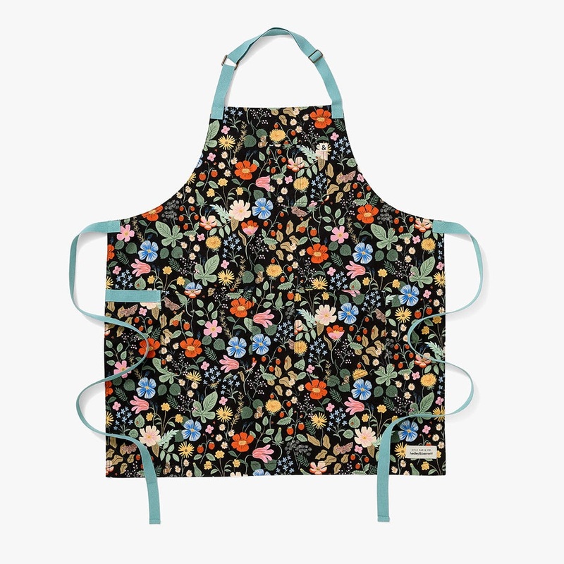 Hedley & Bennett Essential Apron - Rifle Strawberry Field