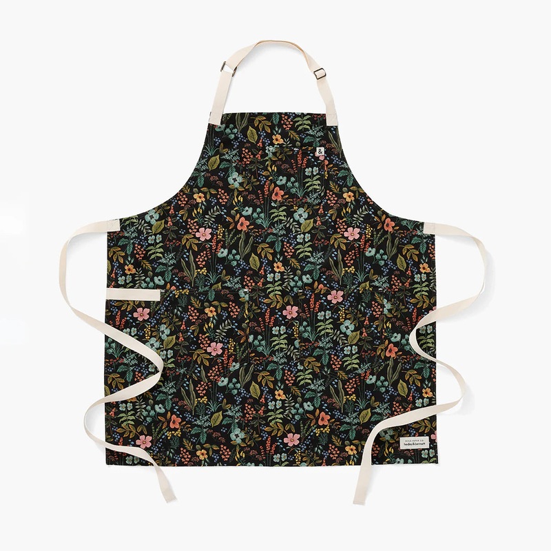 Hedley & Bennett Essential Apron - Rifle Herb Garden