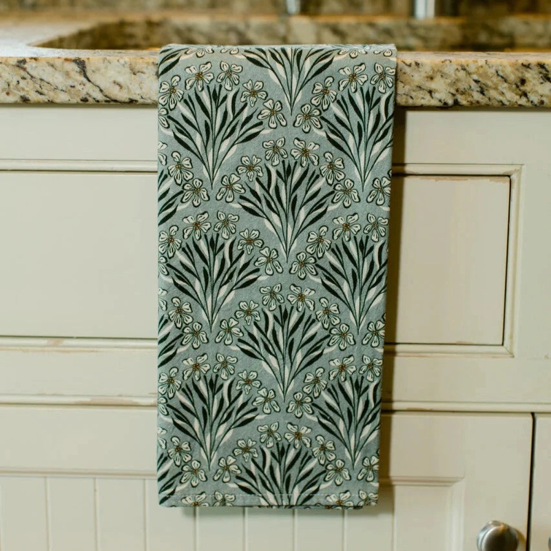 New Wing Studio- Cyndi's Centerpiece Tea Towel