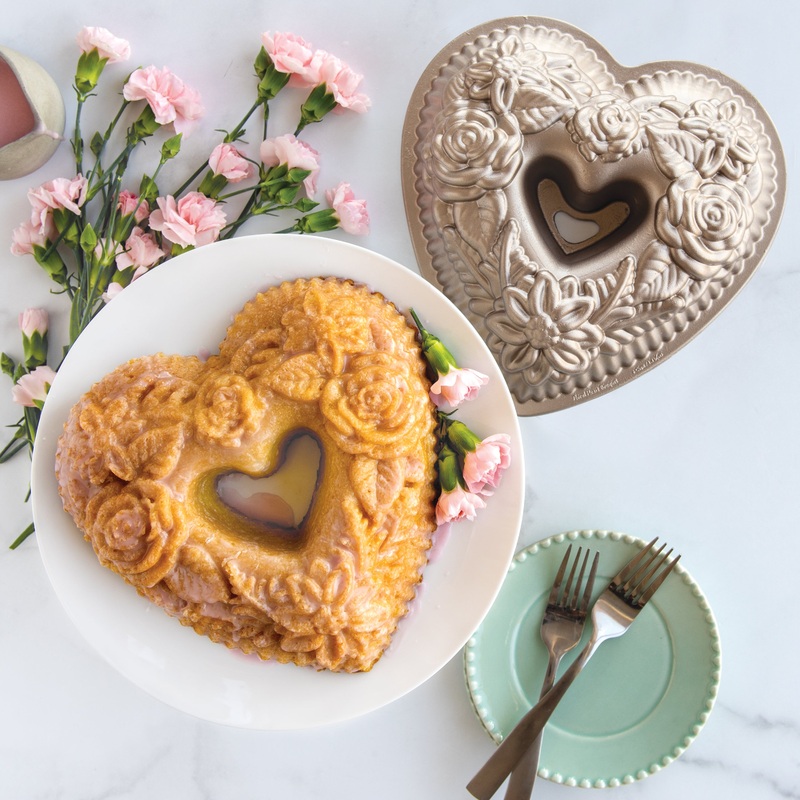Nordicware Floral Heart Bouquet Bundt Pan