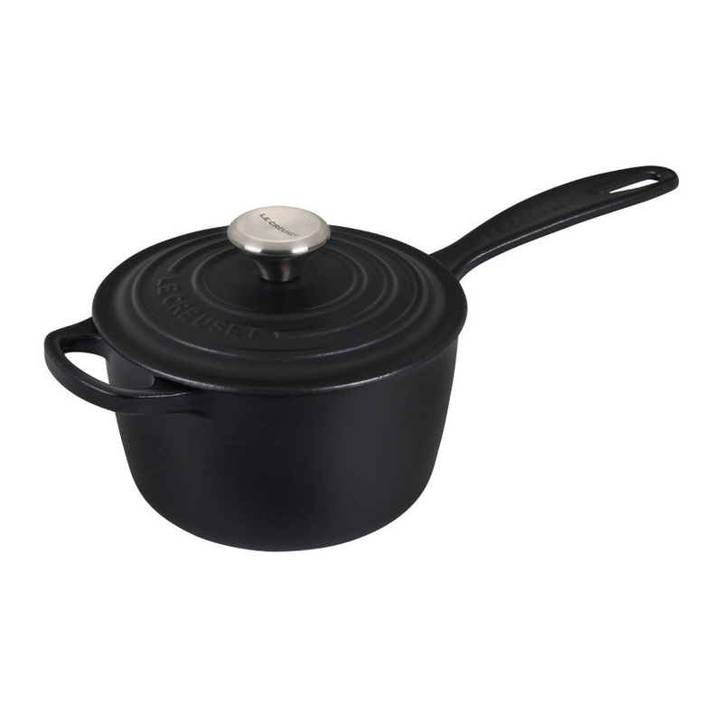 Le Creuset Signature Saucepan 1 3/4 qt.